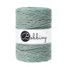 Načíst obrázek do prohlížeče Galerie, Návin 10/20 m - Bobbiny Macramé XXL 5 mm regular (rozčesatelná)
